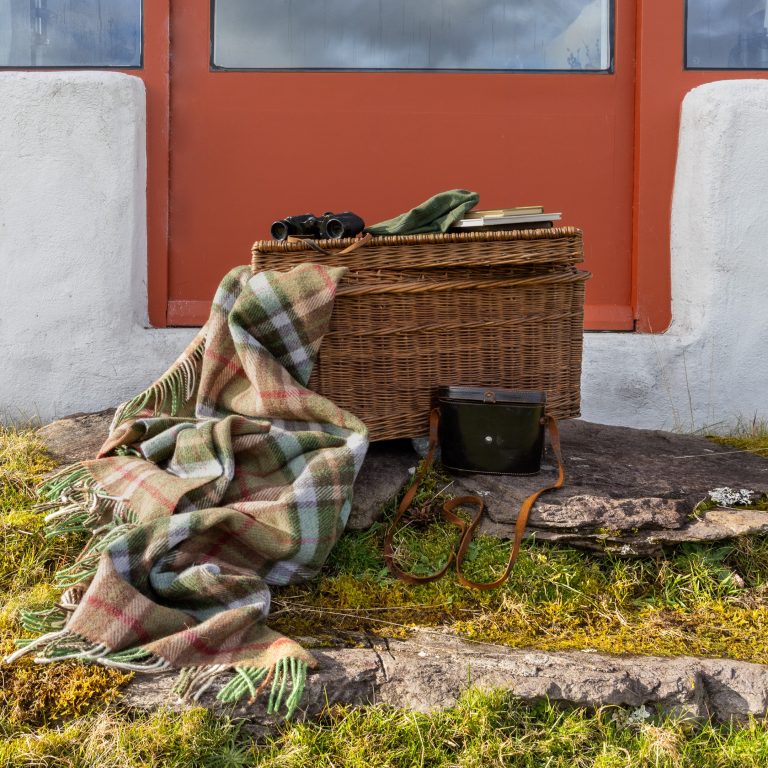 How to Choose the Perfect Picnic Blanket for Outdoor Adventures