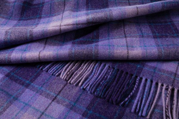 607 Throw Close 607 Throw Close