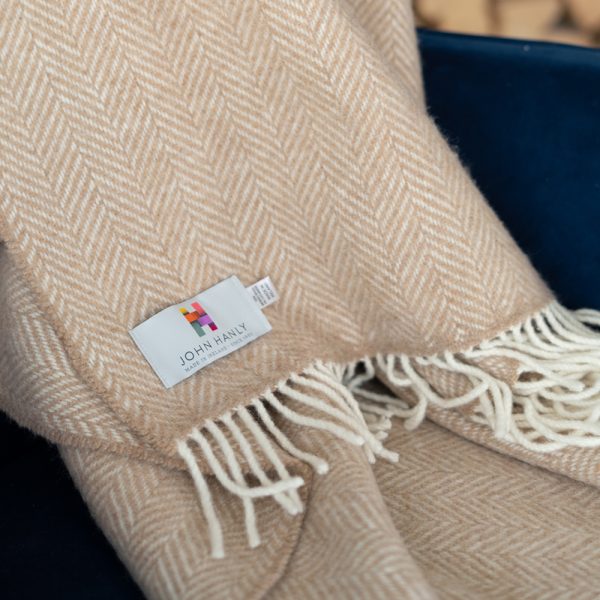 9010 - Oversize Merino Wool Cashmere Throw Beige Herringbone 3 9010 - Oversize Merino Wool Cashmere Throw Beige Herringbone 3