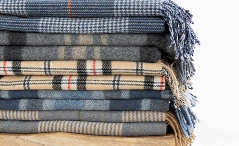 The Difference Between Lambswool, Cashmere, Merino & Mohair: Which One’s for You?