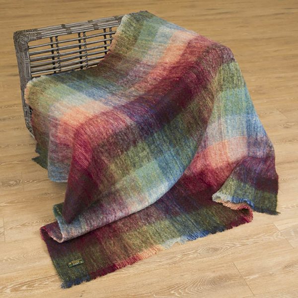 LM502 - Mohair Throw Watercolour Monet LM502 - Mohair Throw Watercolour Monet
