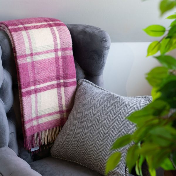 LW126 - Irish Picnic Blanket Natural Pink Mix Plaid 3 LW126 - Irish Picnic Blanket Natural Pink Mix Plaid 3