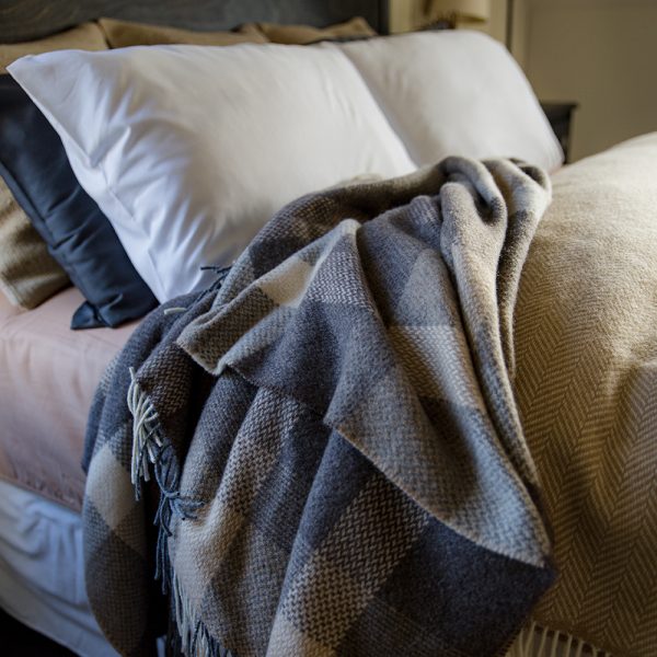1413 - Merino Wool Cashmere Throw Beige Cream Pleat Check 3 1413 - Merino Wool Cashmere Throw Beige Cream Pleat Check 3