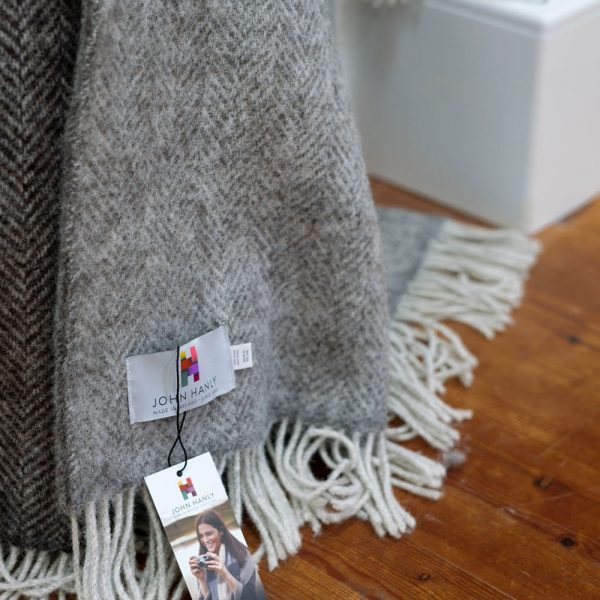 1474 - Merino Wool Cashmere Throw Grey Herringbone 7 1474 - Merino Wool Cashmere Throw Grey Herringbone 7